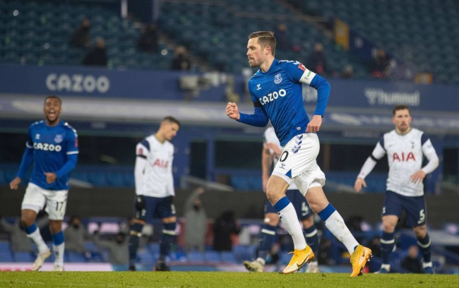 不断完善并 不断完善并